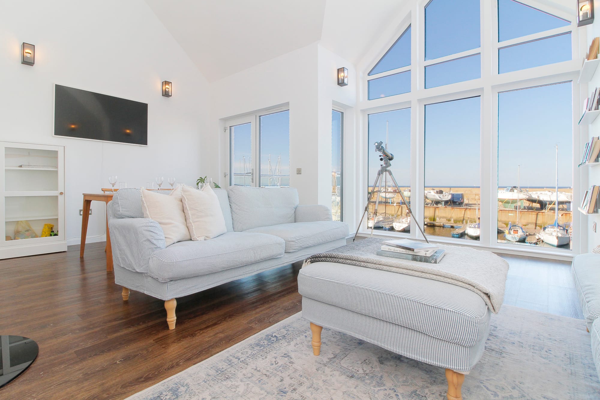 Marina Apartments interior